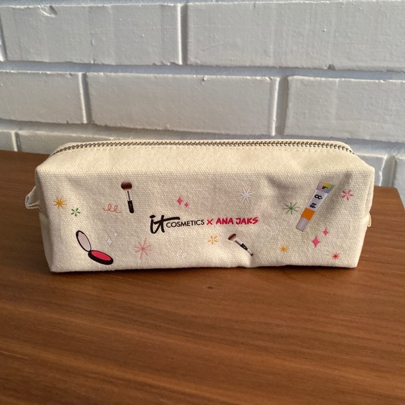 IT Cosmetics x Ana Jaks Makeup Bag Beautiful Together Small Canvas Zip Pouch - Picture 4 of 8